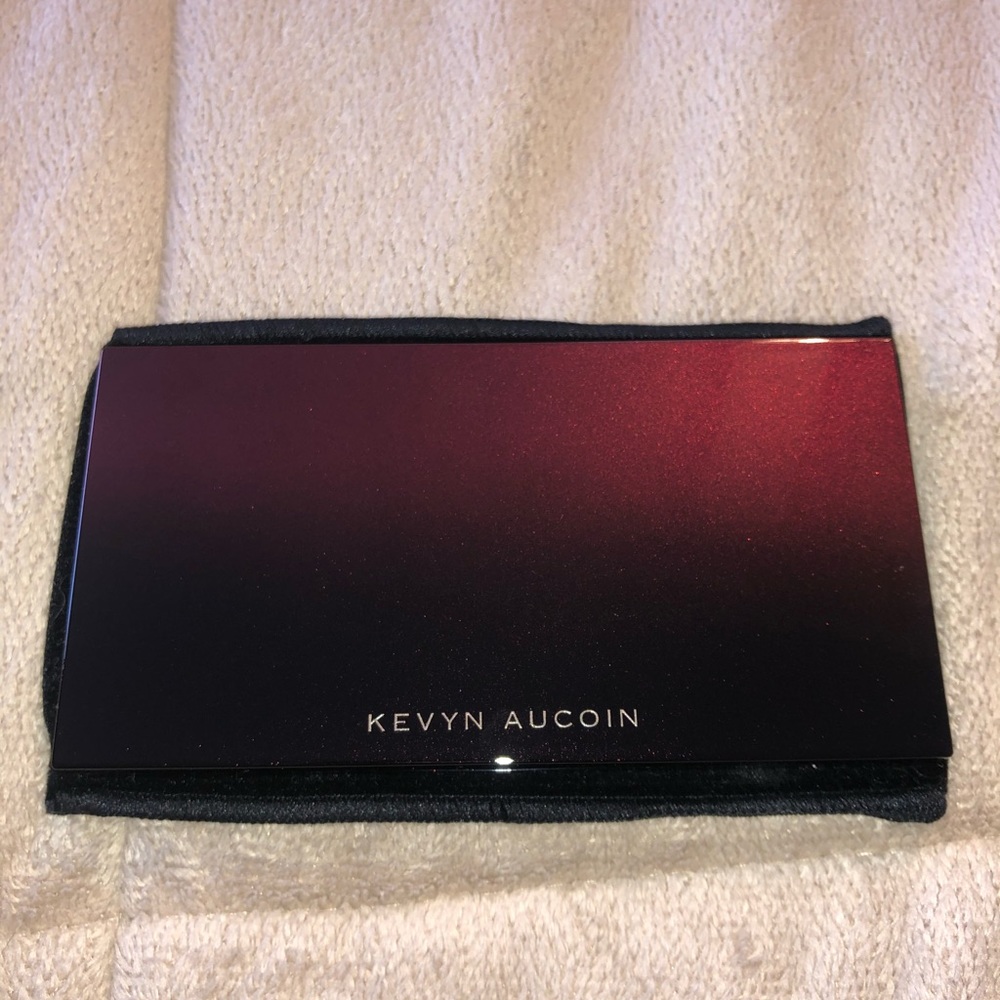 Kevyn Aucoin- The Neo-setting powder